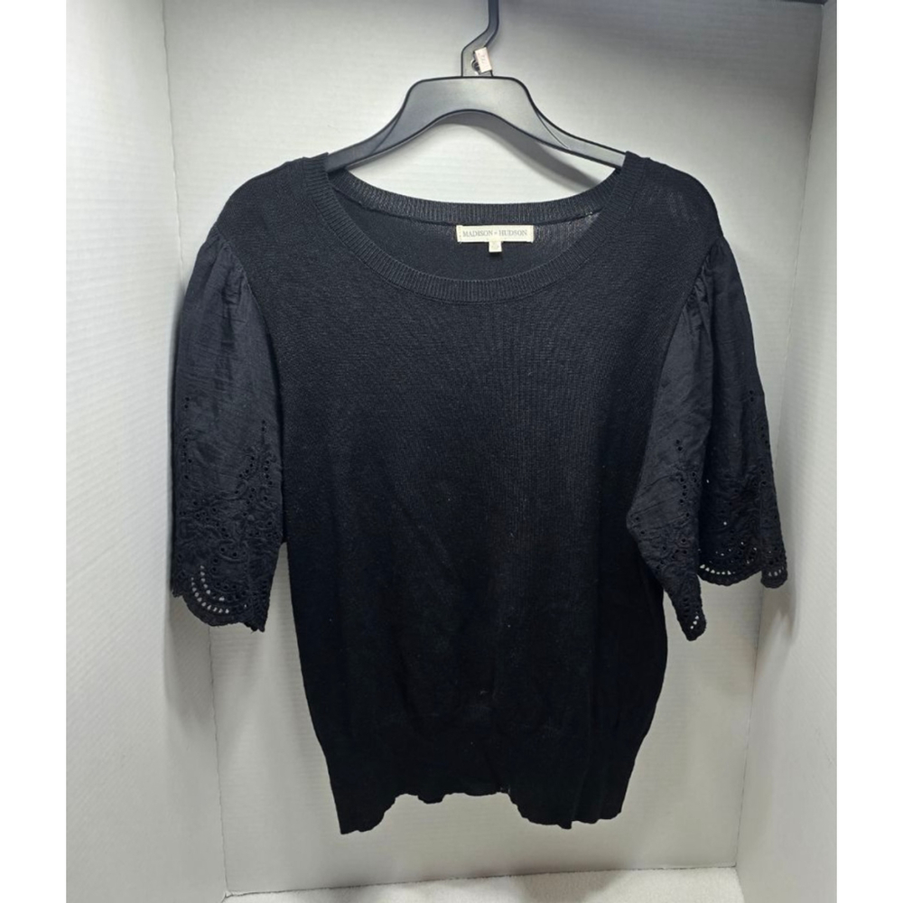 Women's MADISON + HUDSON Black Crew Neck Sweater XL